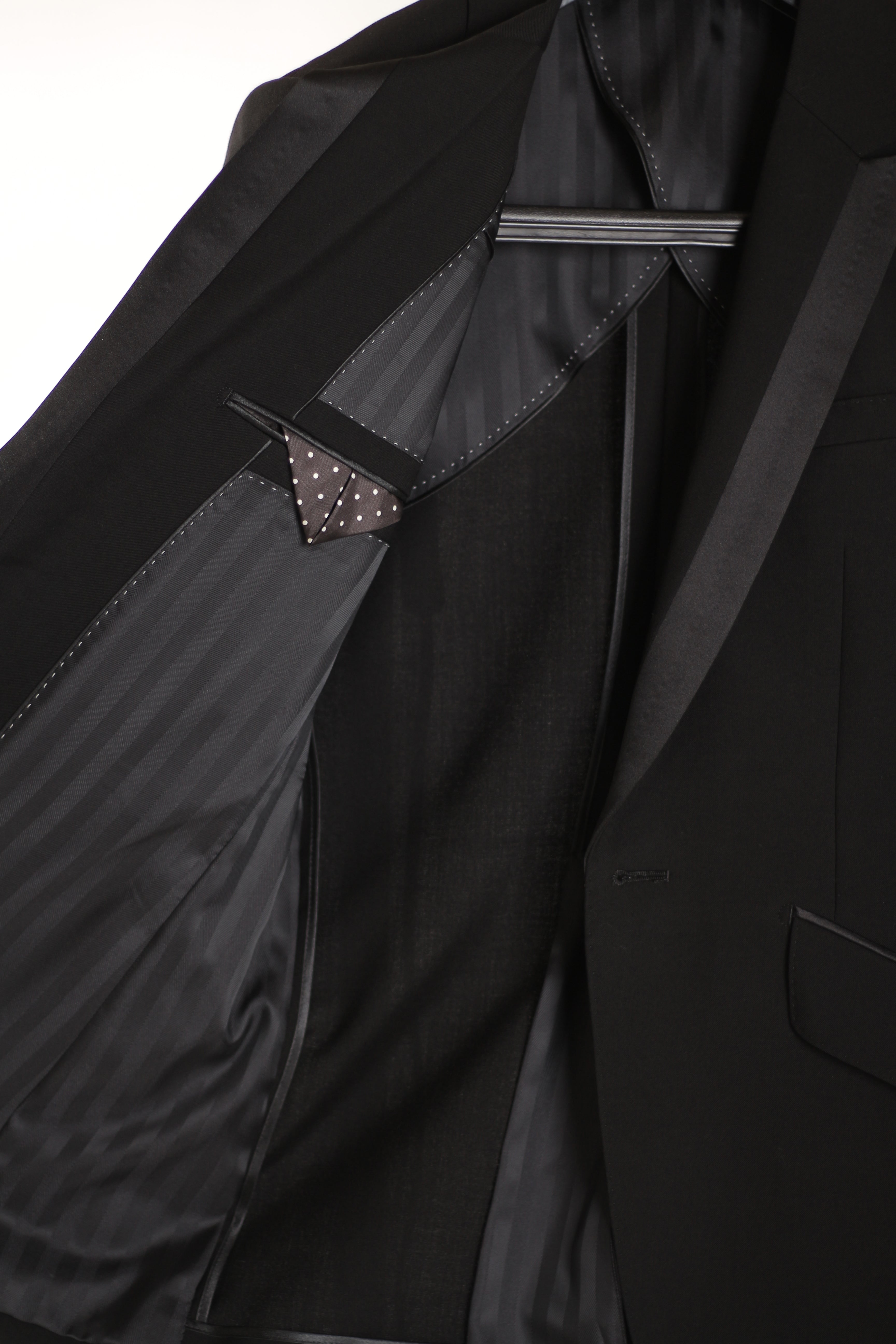★美品★ SOVEREIGN タキシード ピークドラペル グルカパンツ 黒 ☆美品☆ SOVEREIGN タキシード ピークドラペル グルカパンツ 黒
